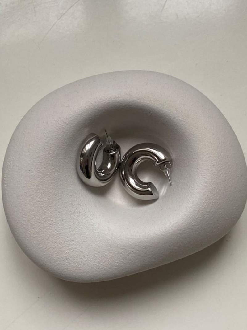 Boucles d'oreilles épaisses