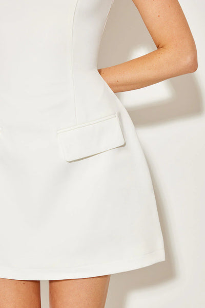 Robe Noire Structurée