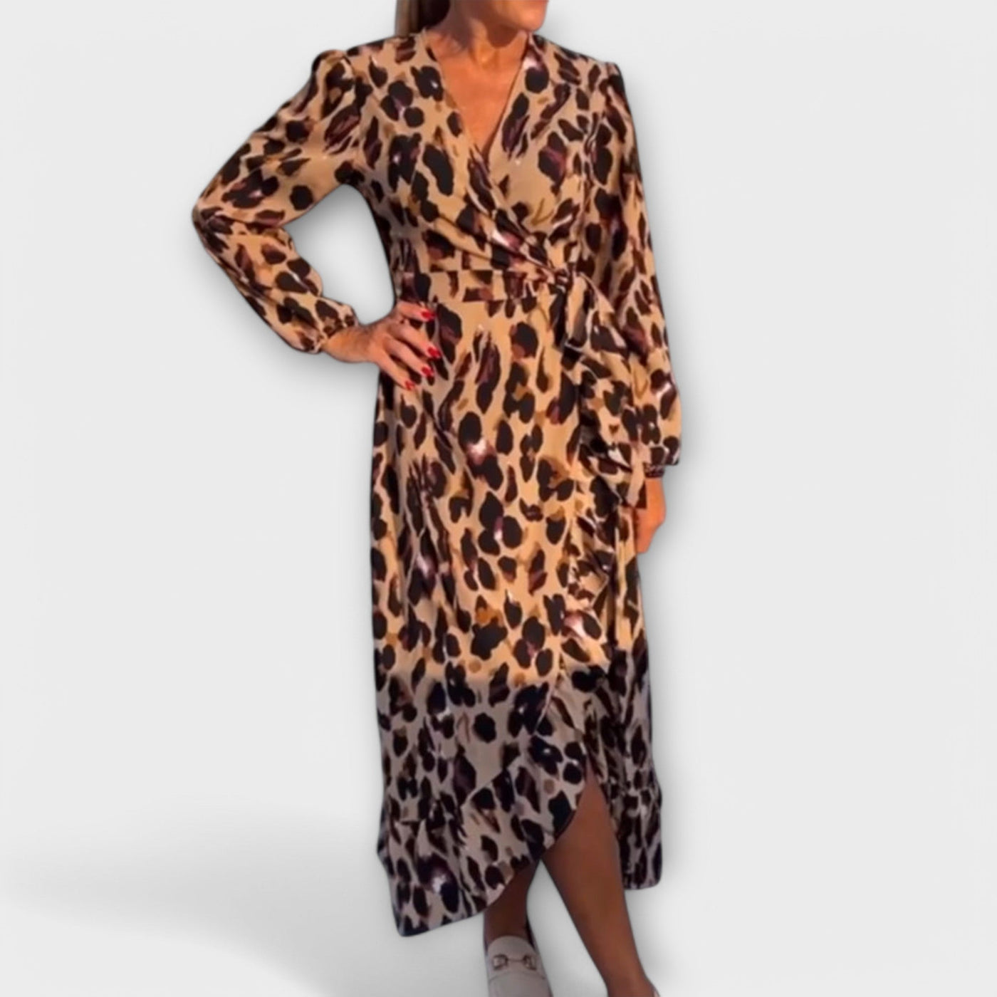 Emília - Robe décontractée avec imprimé léopard